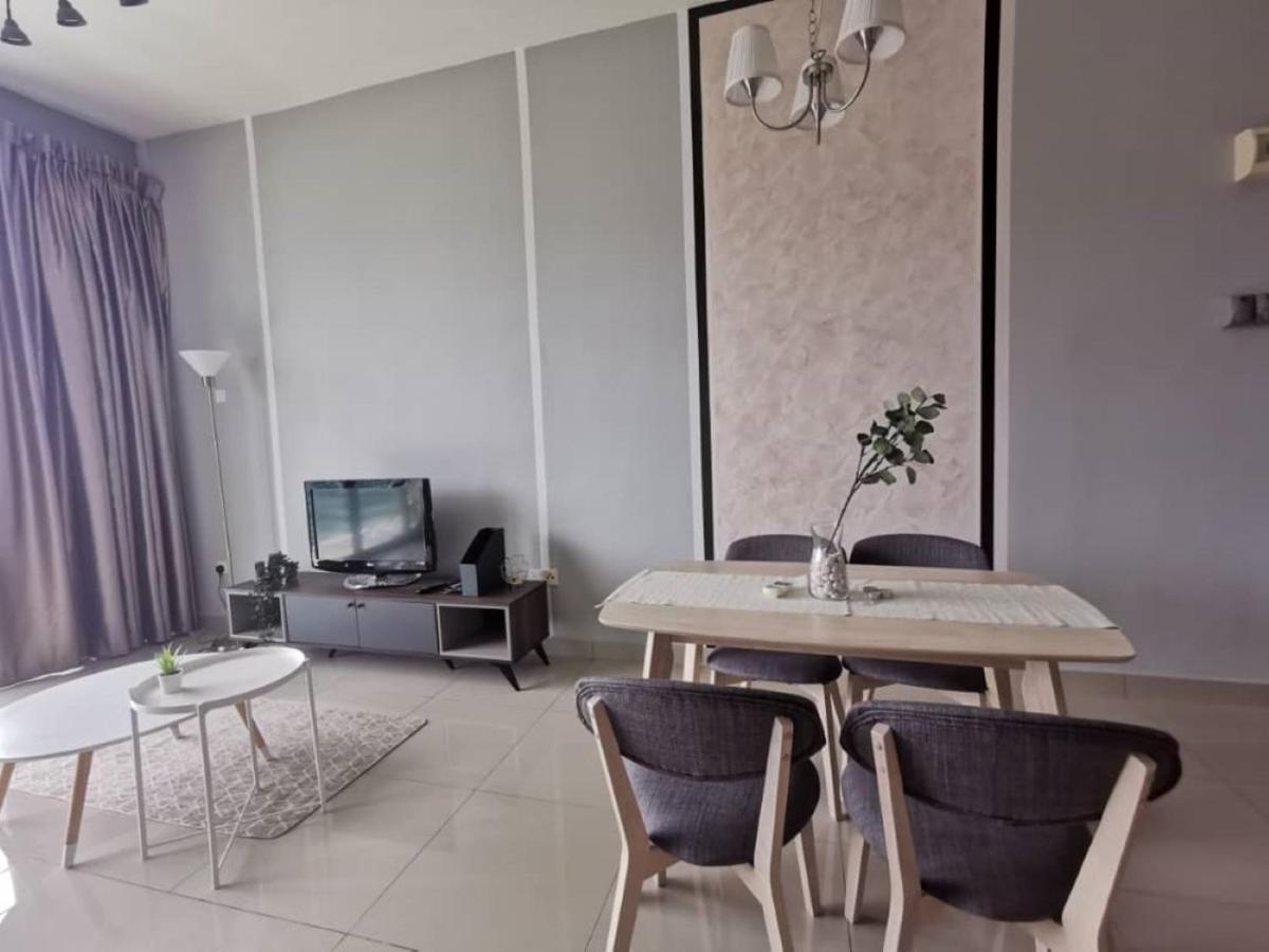 11-Modern Homestay Palazio Lake View Mount Austin Palazio Near Aeon Themepark Toppen Ikea Johor Bahru Exterior foto