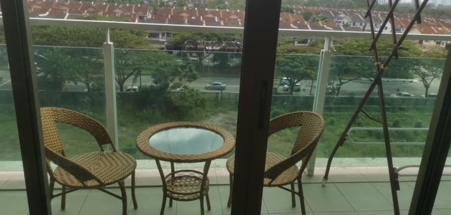 11-Modern Homestay Palazio Lake View Mount Austin Palazio Near Aeon Themepark Toppen Ikea Johor Bahru Exterior foto